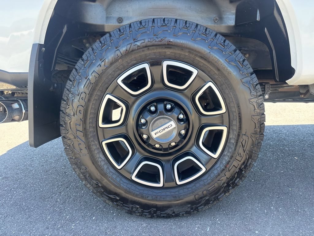 Used 2024 Ford F350 Platinum AWD/4WD image 38