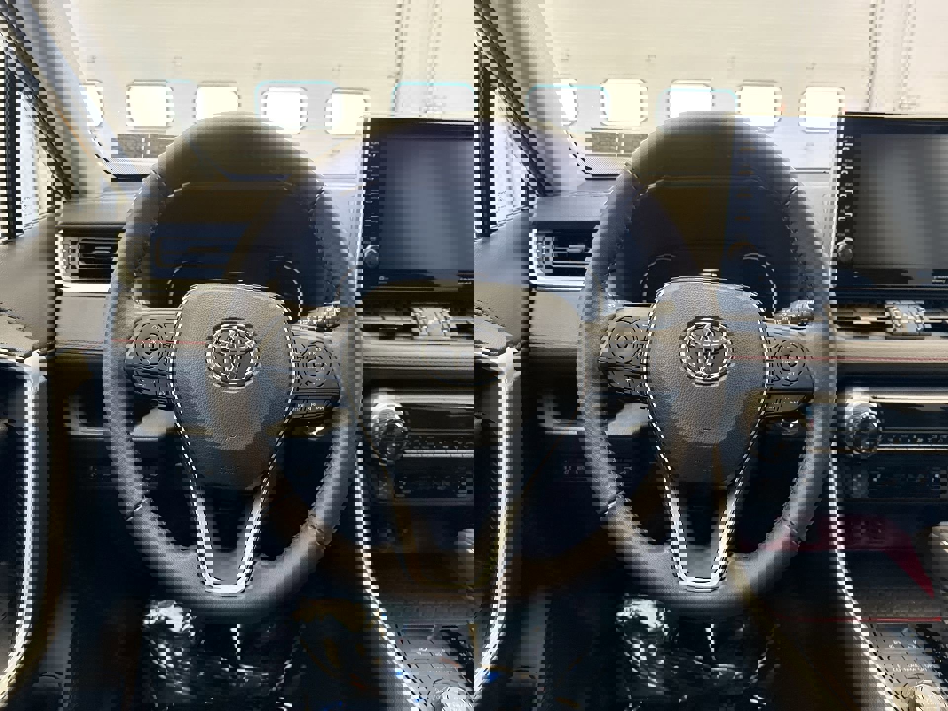 Used 2022 Toyota RAV4 TRD Off-Road image 12