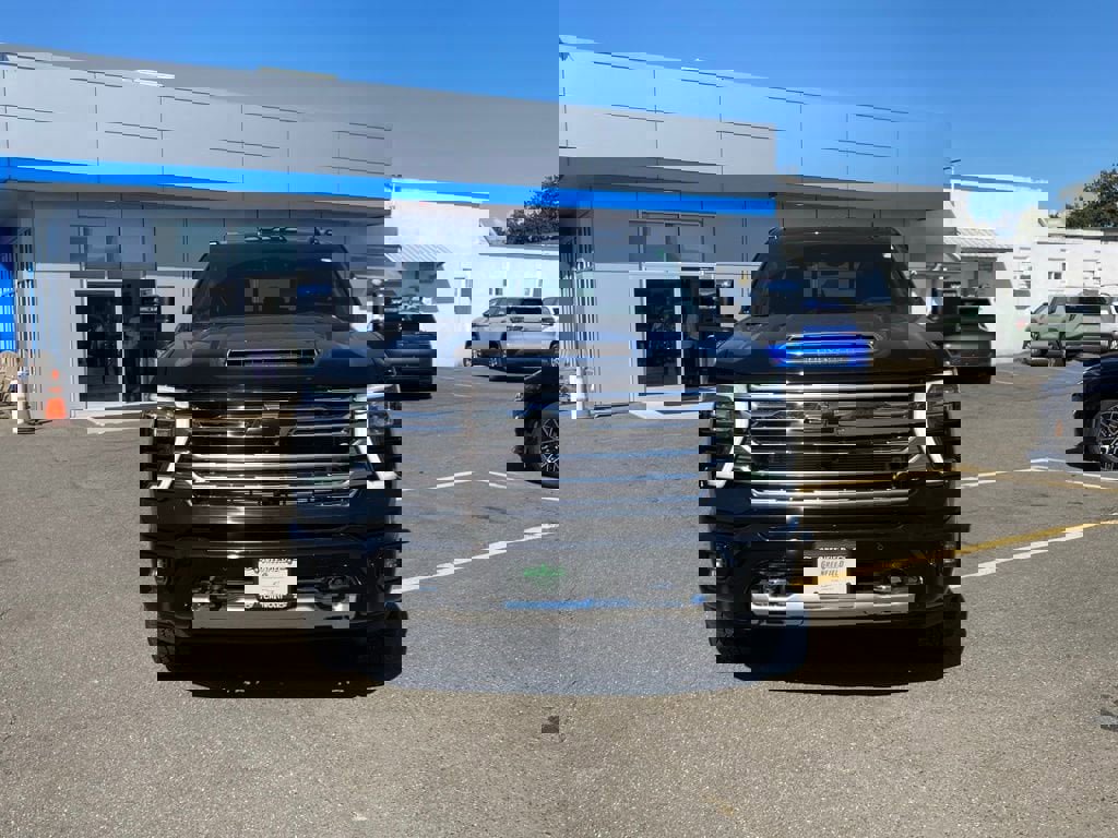 New 2025 Chevrolet Silverado 2500 High Country w/ High Country Premium Package image 2