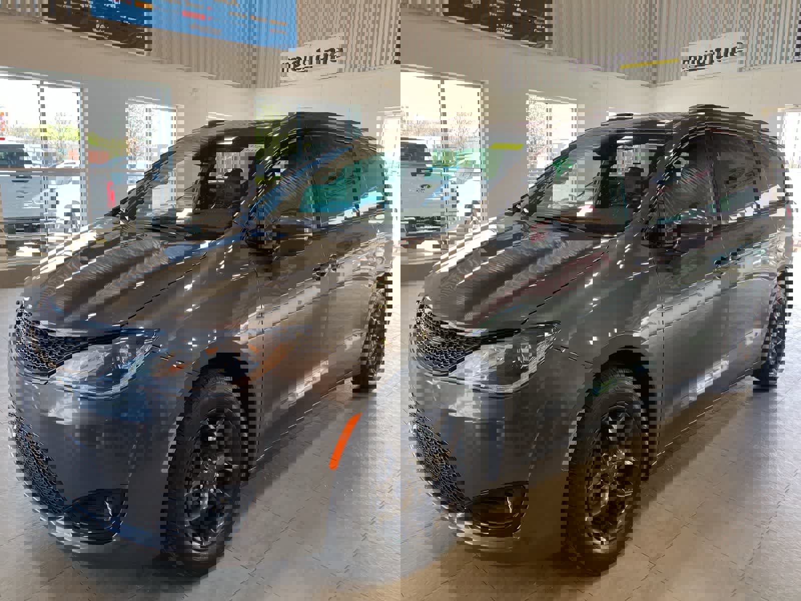 Used 2020 Chrysler Pacifica Limited w/ S Appearance Package