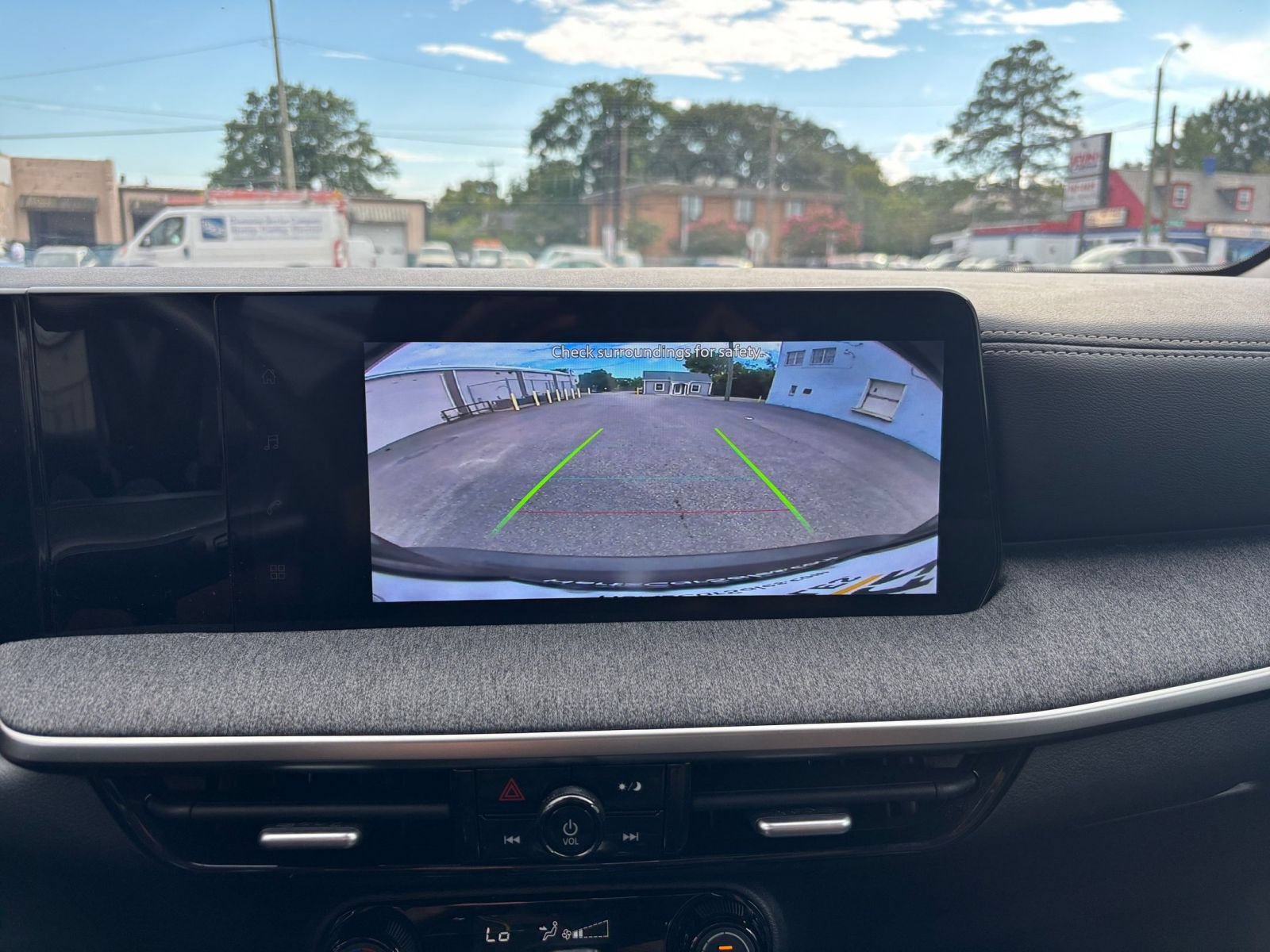 Used 2026 Nissan Kicks SV FWD image 22