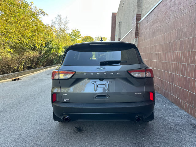 Used 2022 Ford Escape SE w/ SE Sport Appearance Package image 7