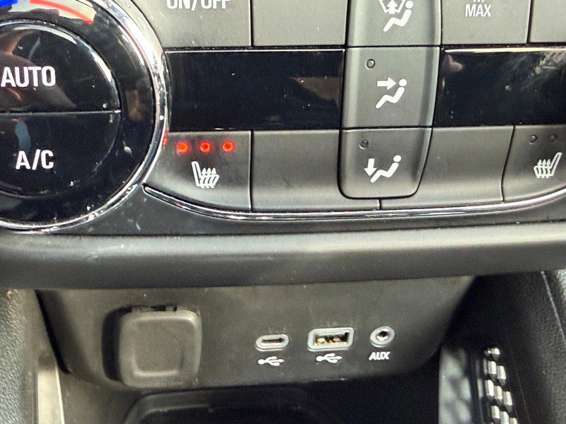 Used 2021 Chevrolet TrailBlazer RS w/ Sun and Liftgate Package image 23