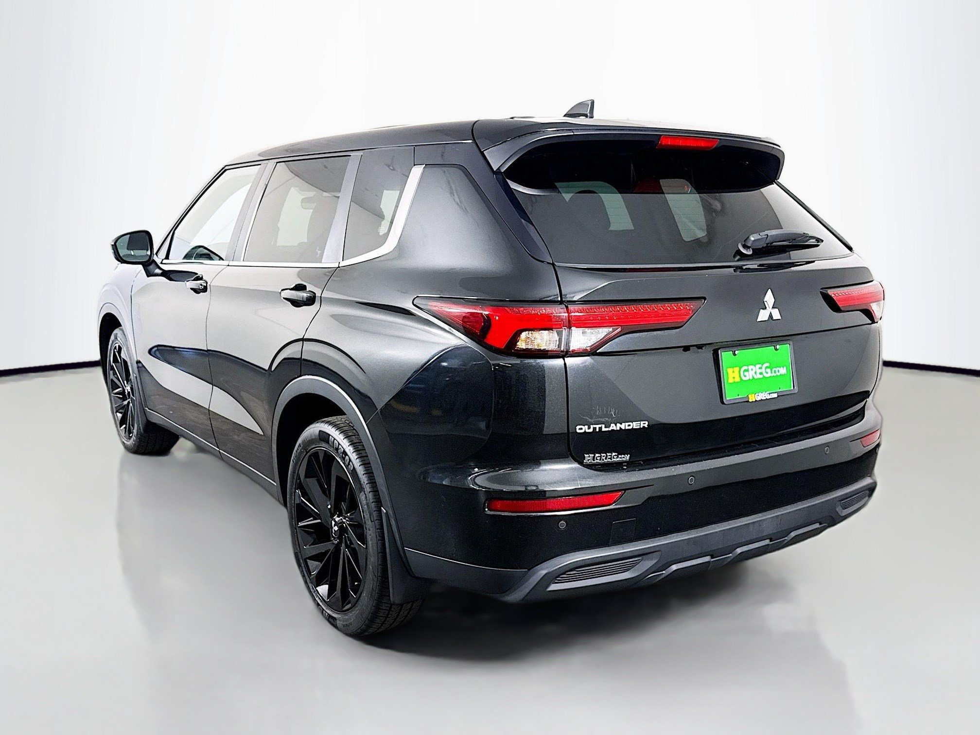 Used 2022 Mitsubishi Outlander ES AWD/4WD image 7