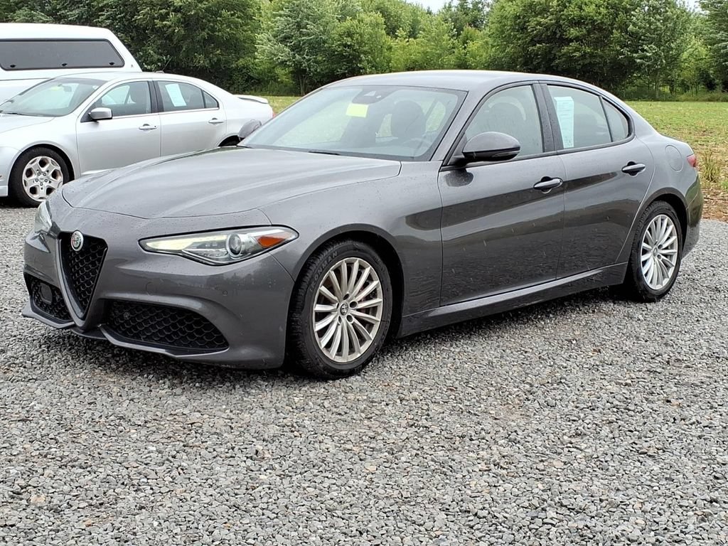 Used 2023 Alfa Romeo Giulia Sprint RWD image 13