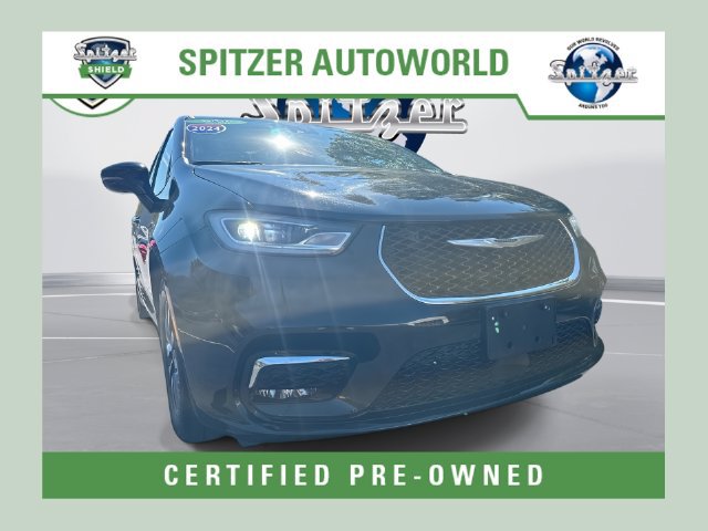 Used 2024 Chrysler Pacifica Limited