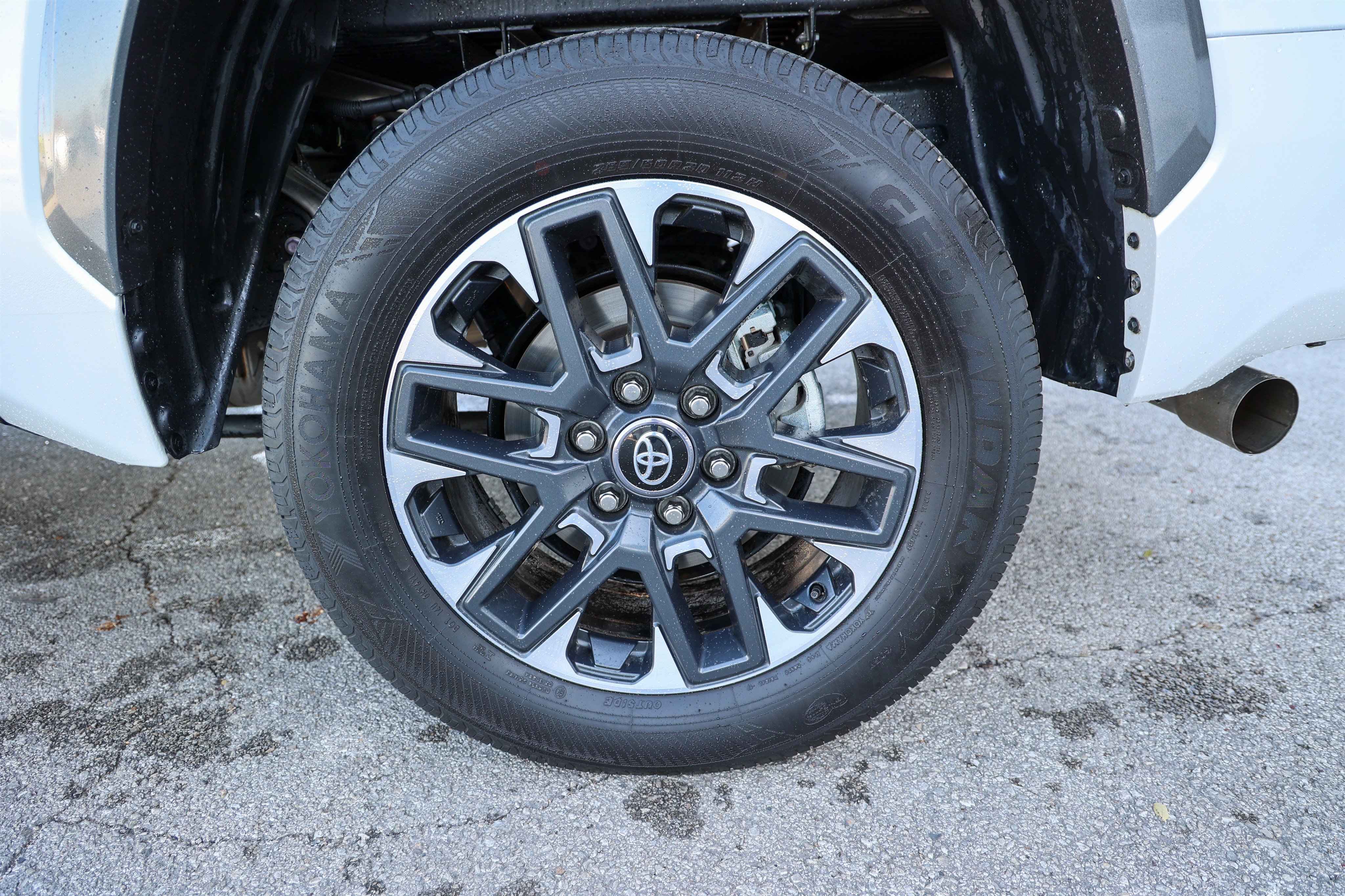 Used 2025 Toyota Tundra Limited image 16