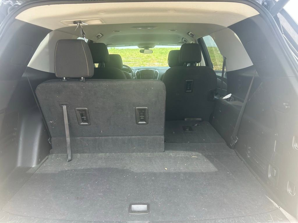 Used 2021 Chevrolet Traverse LT image 10