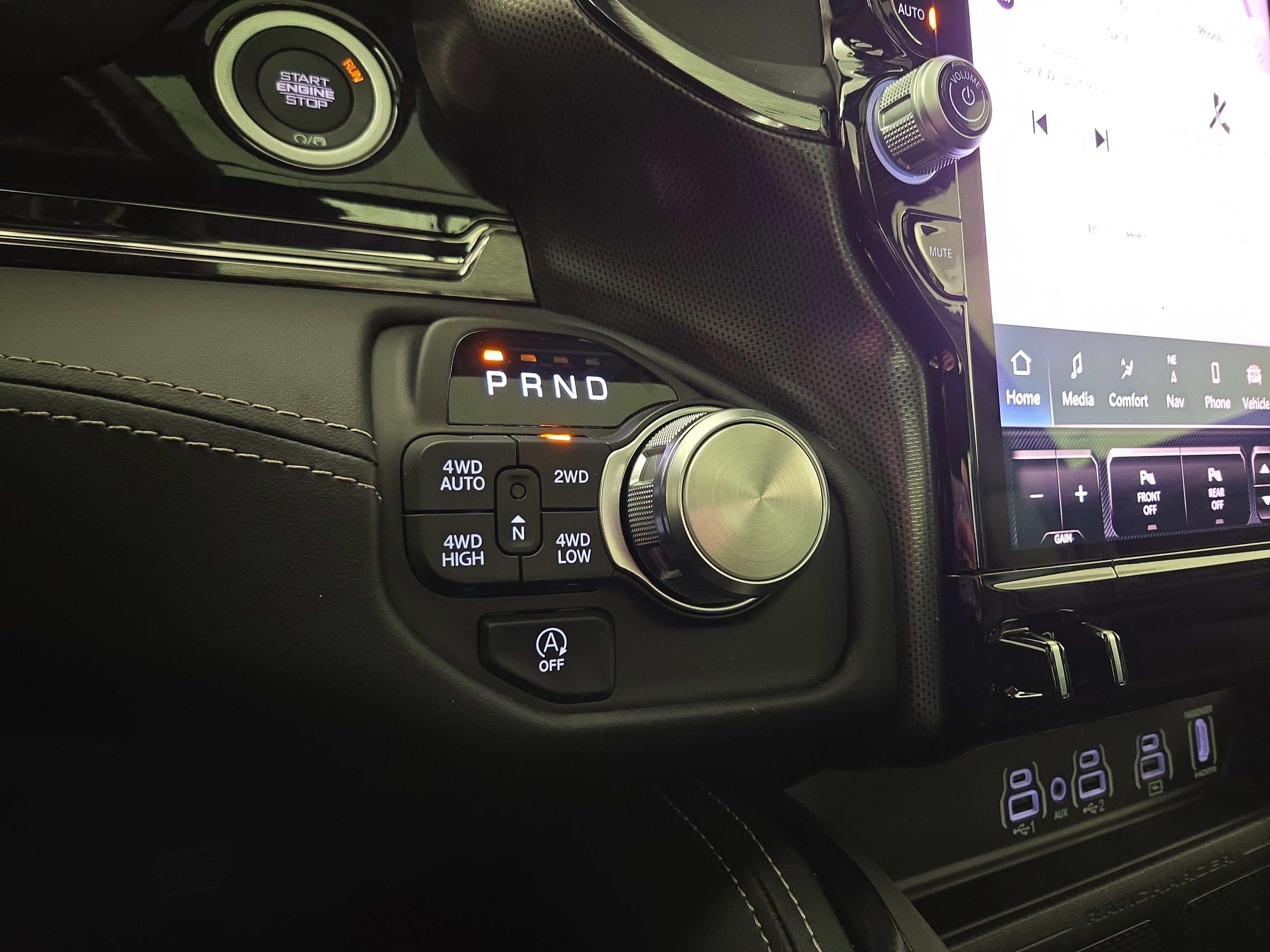 Used 2025 RAM 1500 Limited image 24