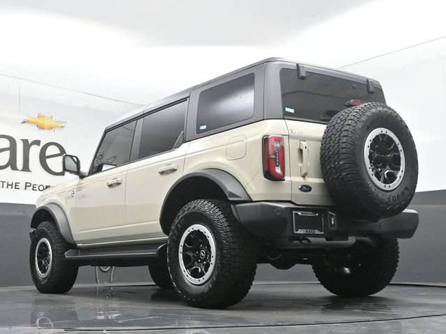Used 2025 Ford Bronco Outer Banks w/ Sasquatch Package AWD/4WD image 5