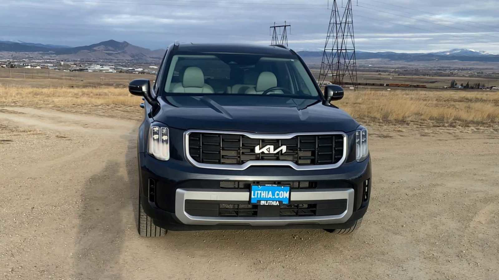 Used 2024 Kia Telluride S w/ S Sunroof Package image 3