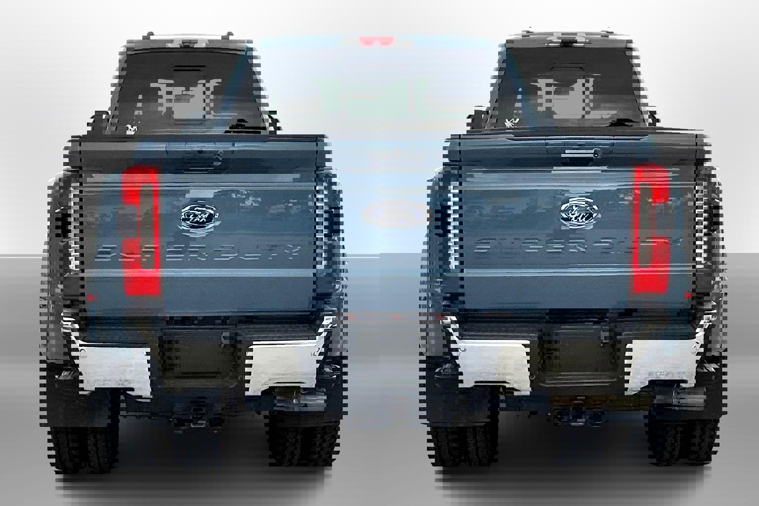 Used 2023 Ford F350 Lariat w/ Lariat Ultimate Package image 4