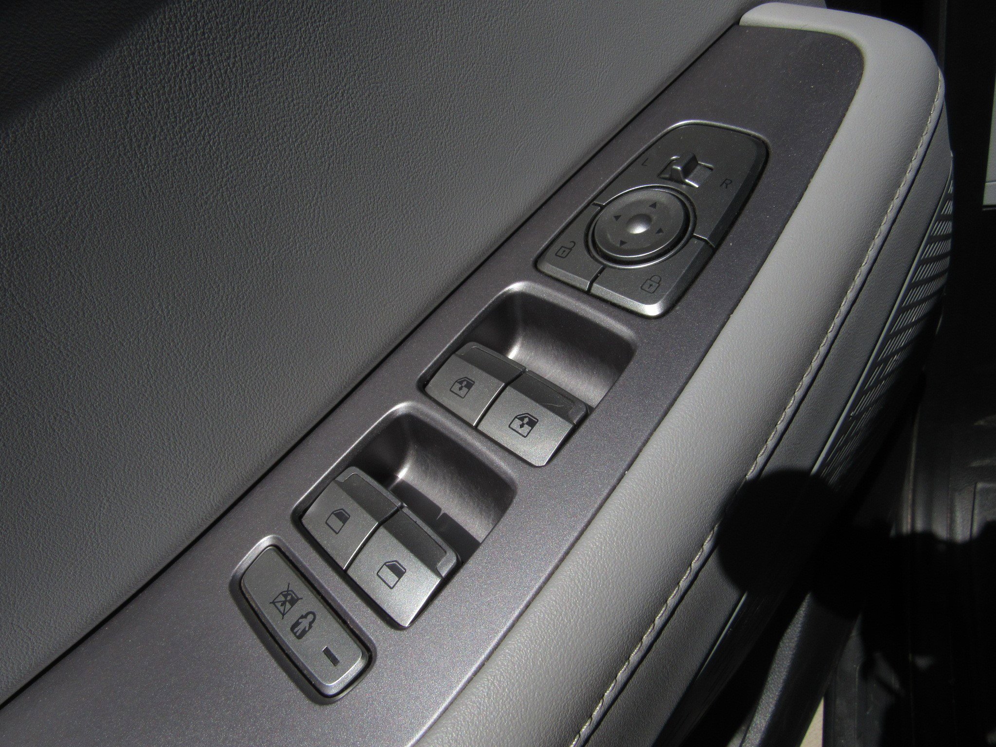 Used 2021 Hyundai Palisade SEL w/ Premium Package image 23