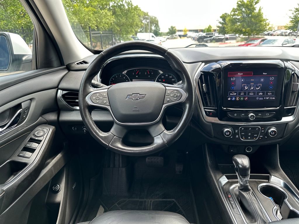 Used 2021 Chevrolet Traverse RS FWD image 29