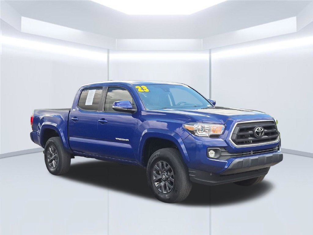 Used 2023 Toyota Tacoma SR5 w/ Technology Package AWD/4WD image 8