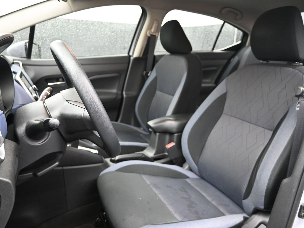 Used 2024 Nissan Versa SV w/ Trunk Package image 15
