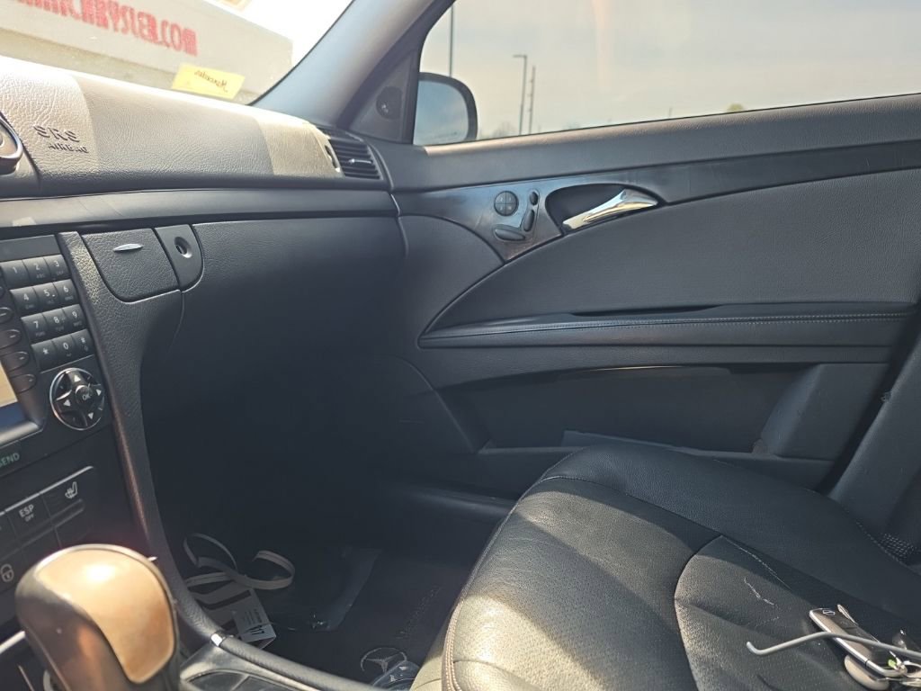 Used 2005 Mercedes-Benz E 320 4MATIC Sedan image 17