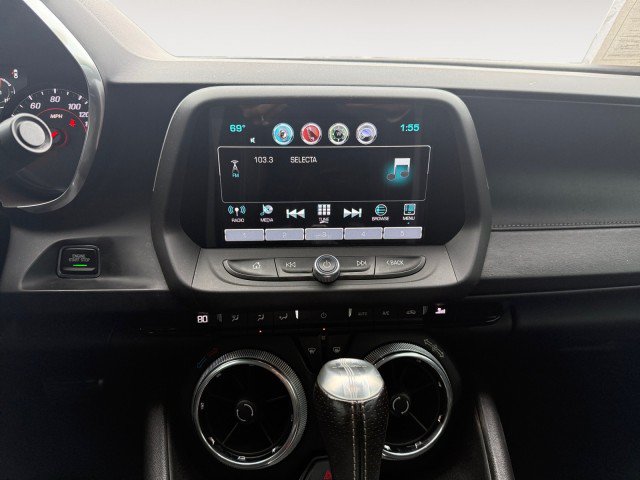 Used 2018 Chevrolet Camaro SS RWD image 6