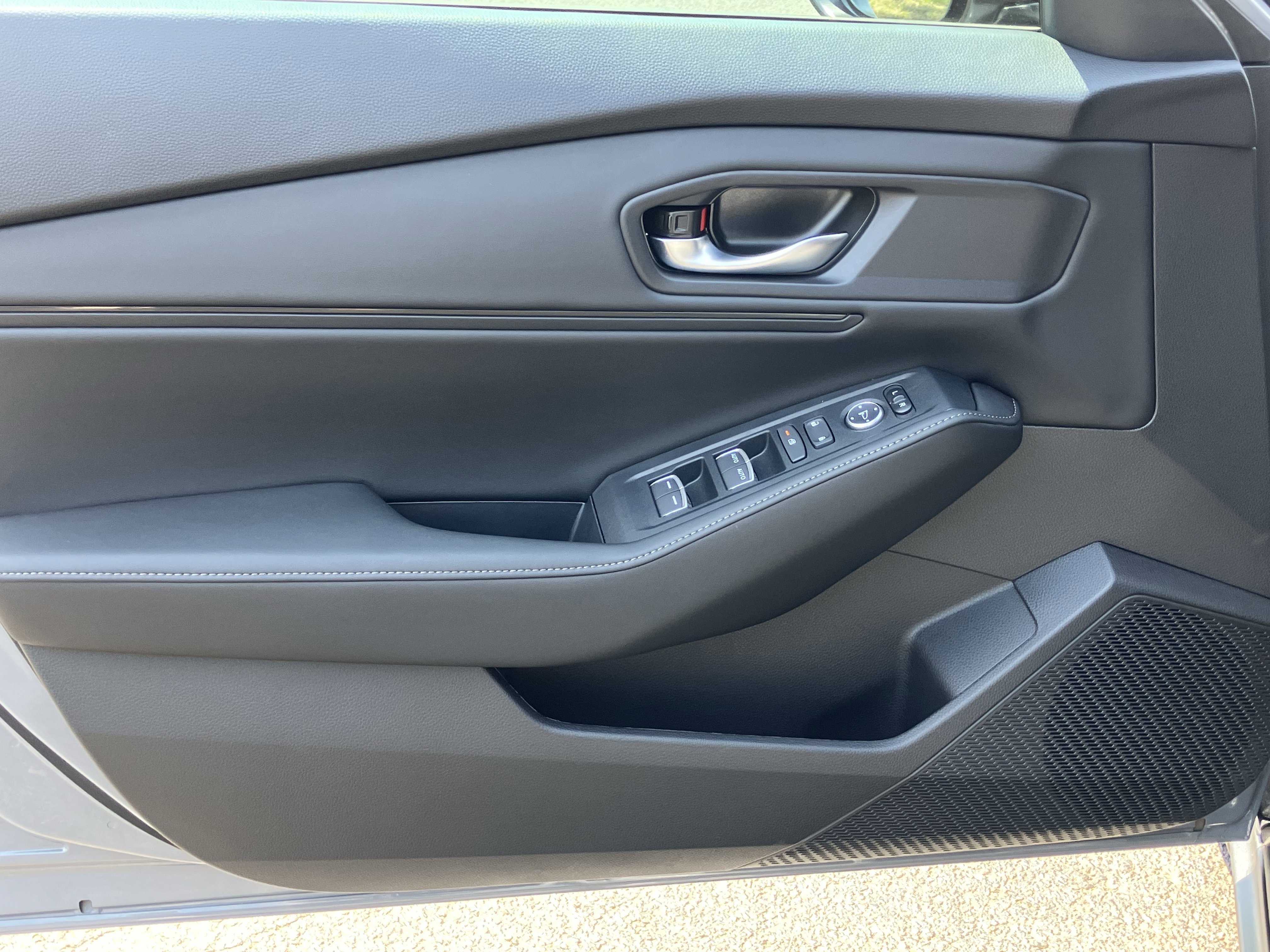 Used 2025 Honda Accord Sport image 15