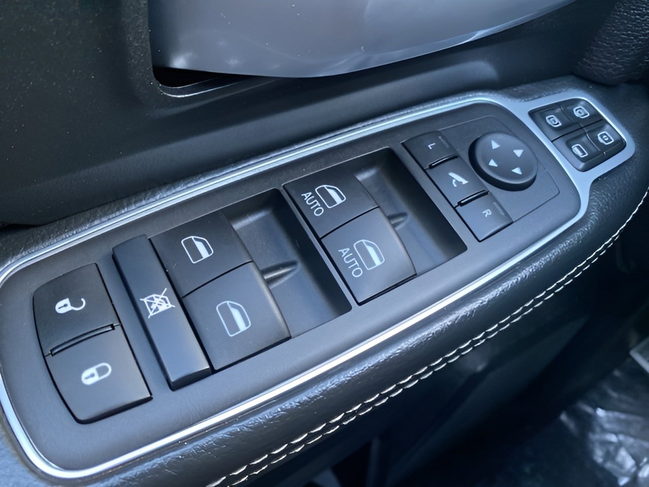 Used 2024 RAM 3500 Big Horn image 17