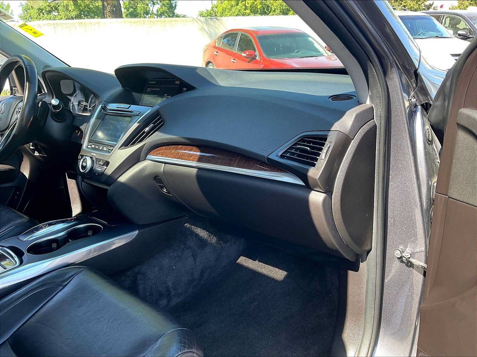 Used 2018 Acura MDX SH-AWD image 18