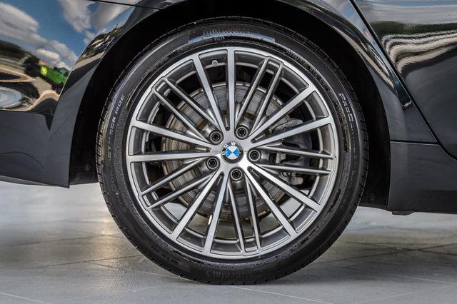 Used 2017 BMW 540i RWD image 14