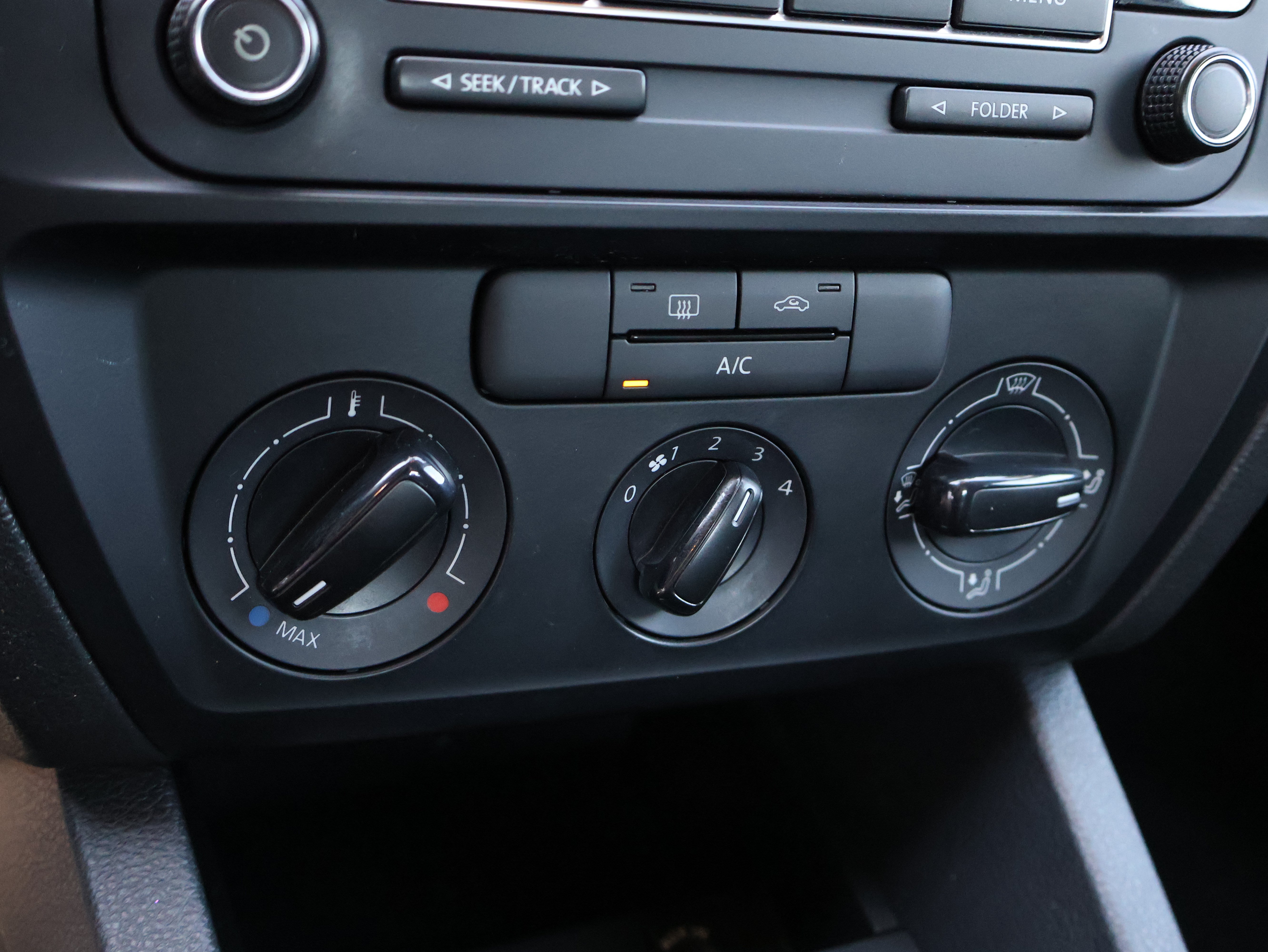 Used 2015 Volkswagen Jetta S FWD image 28