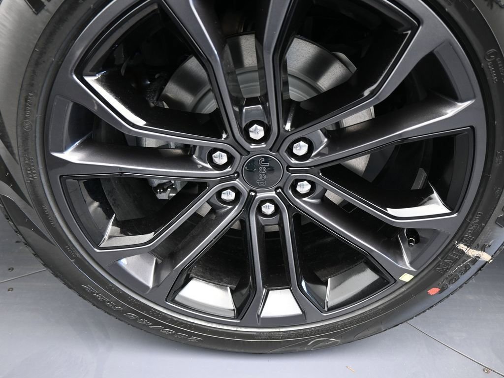 New 2026 Jeep Grand Wagoneer L Summit image 41