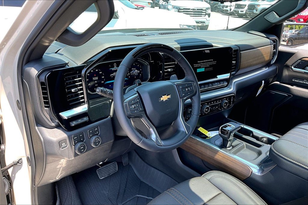 New 2026 Chevrolet Silverado 1500 High Country AWD/4WD image 6