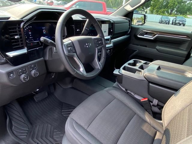 Used 2026 Chevrolet Silverado 1500 RST AWD/4WD image 13