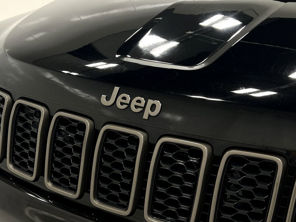 Used 2017 Jeep Grand Cherokee Limited 75th Anniversary image 37
