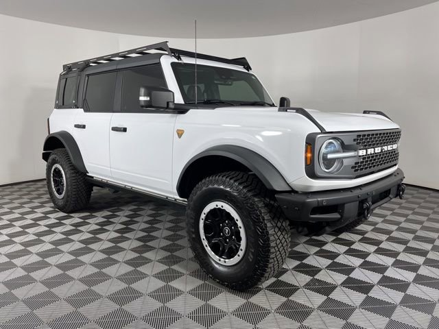 Used 2022 Ford Bronco Badlands image 2