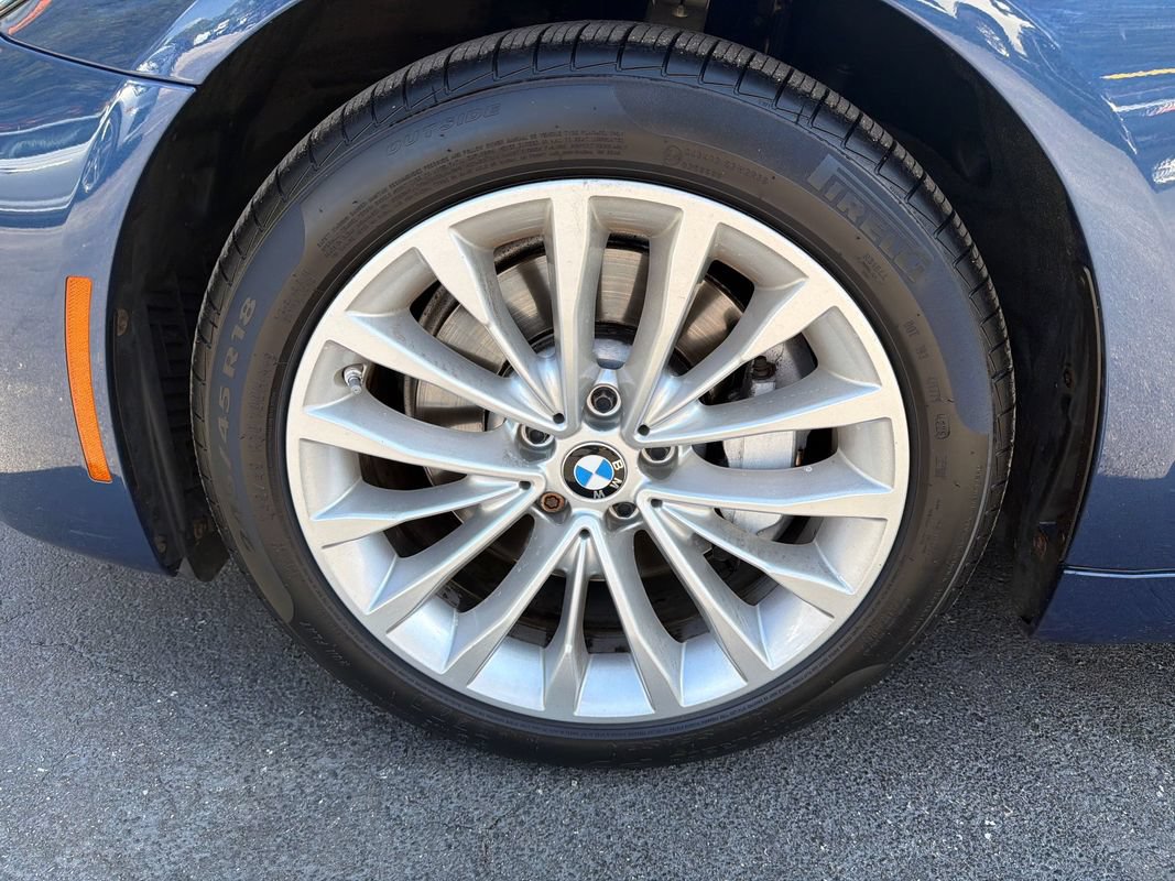 Used 2022 BMW 530i xDrive w/ Premium Package AWD/4WD image 22