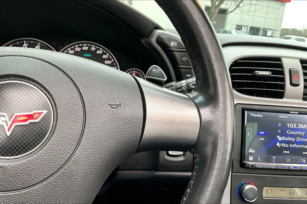 Used 2006 Chevrolet Corvette Coupe w/ Roof Package image 12