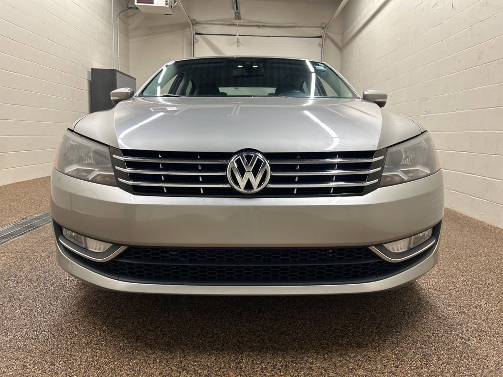 Used 2014 Volkswagen Passat TDI SEL Premium FWD image 6