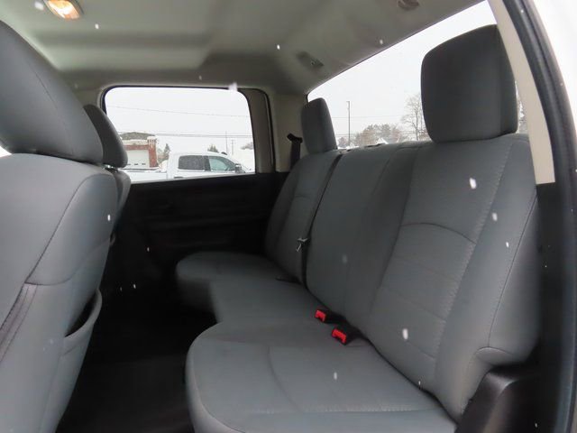Used 2013 RAM 2500 Tradesman w/ Chrome Appearance Group image 23
