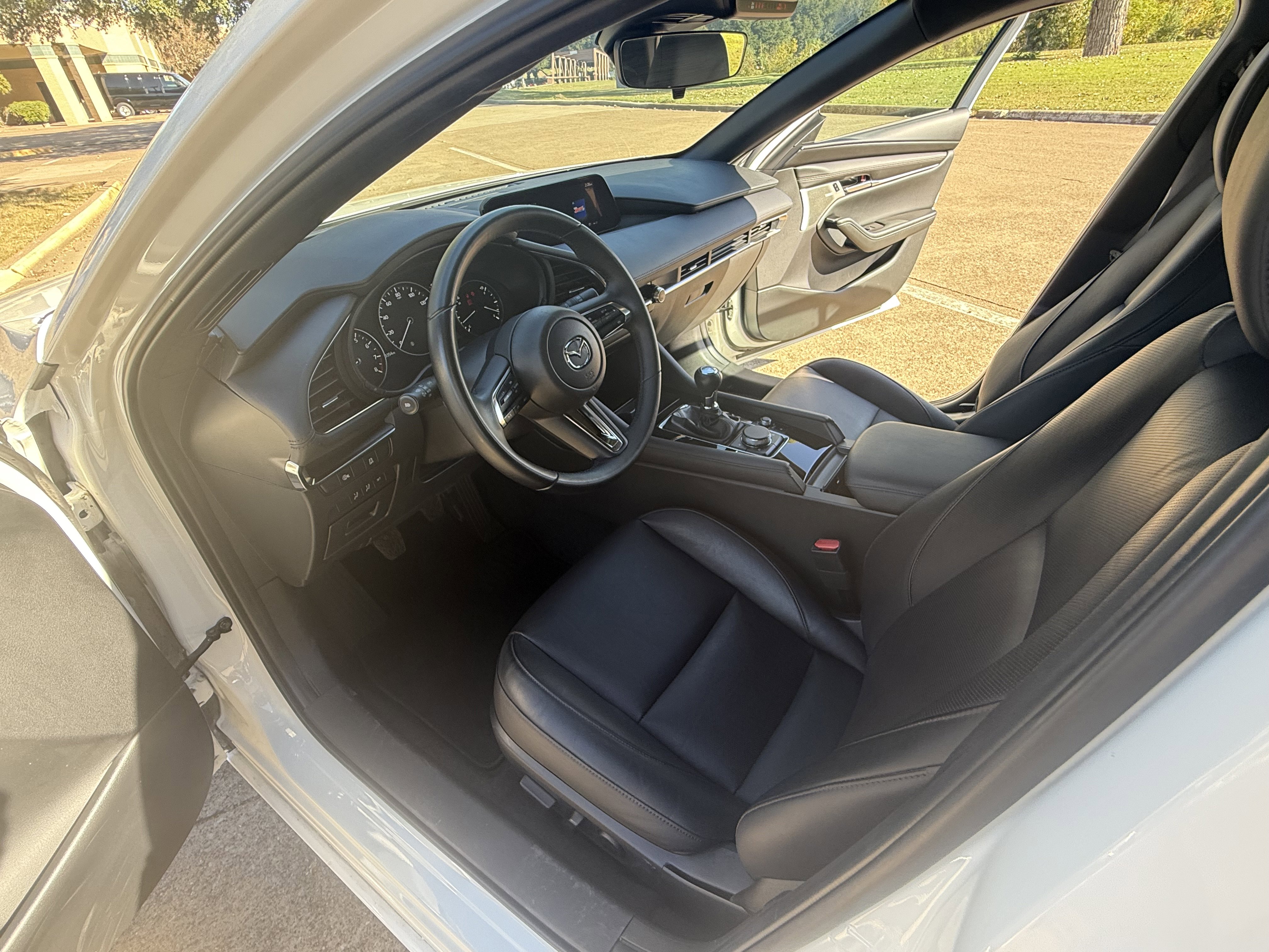 Used 2024 MAZDA MAZDA3 s FWD image 20