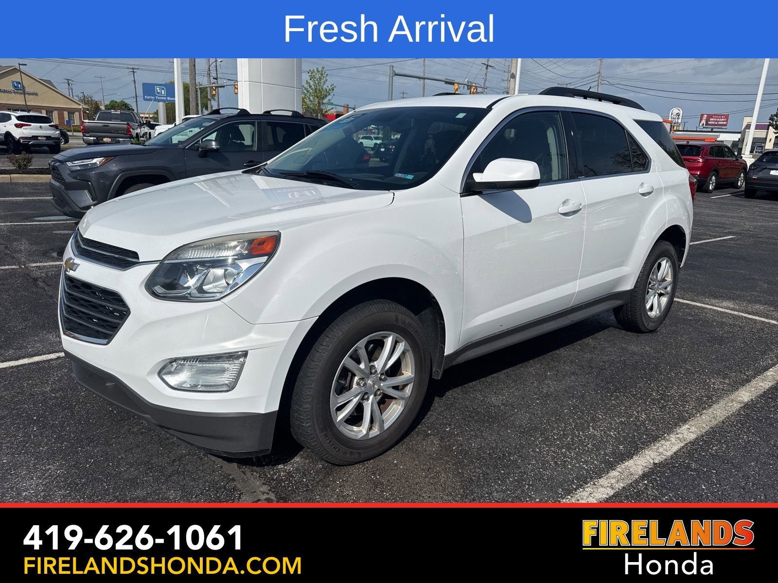 Used 2017 Chevrolet Equinox LT w/ Convenience Package FWD image 2