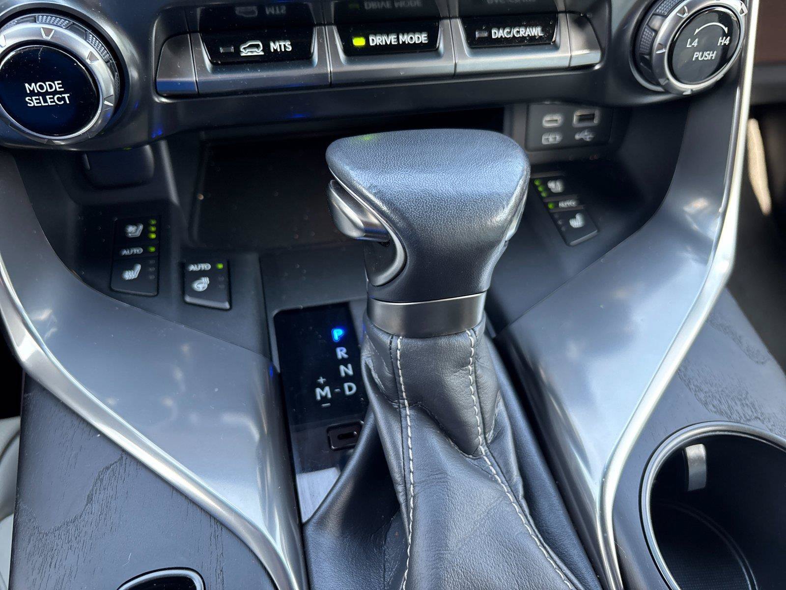 Used 2023 Lexus LX 600 4WD w/ Appearance Package image 28