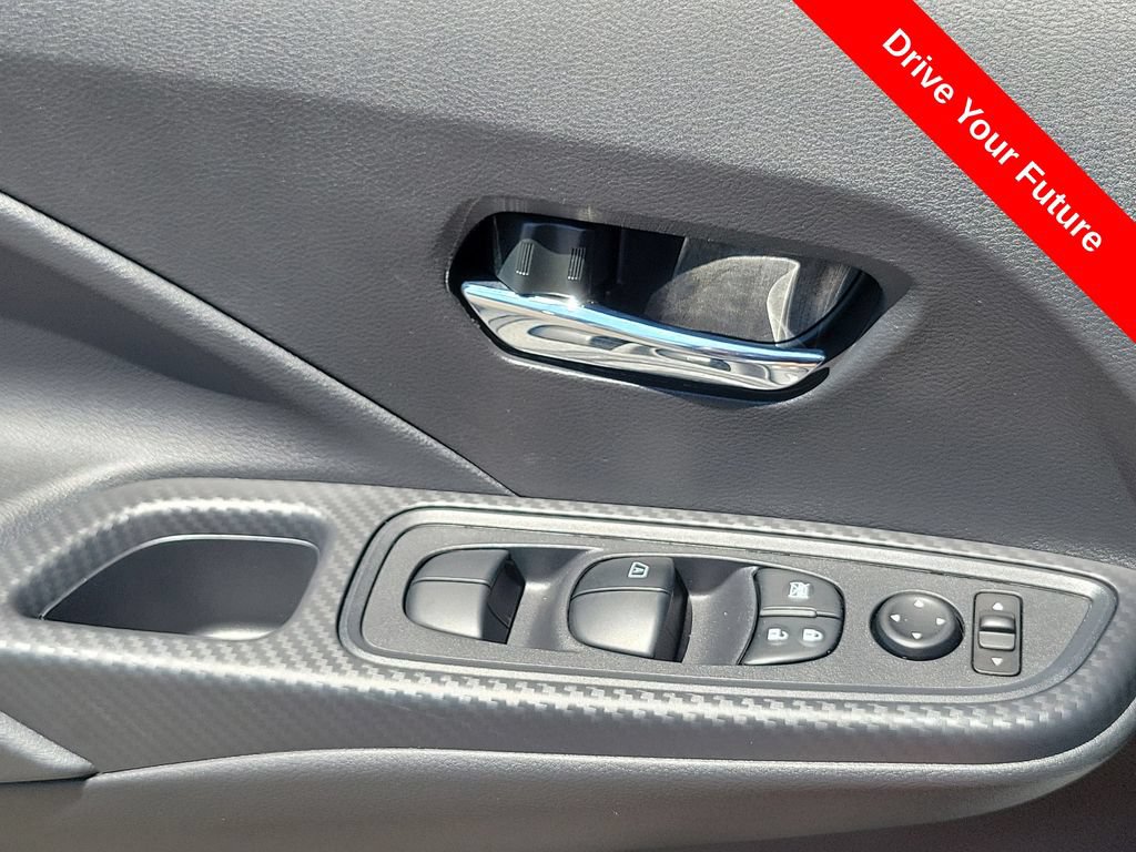 Used 2025 Nissan Versa SV w/ Trunk Package FWD image 16