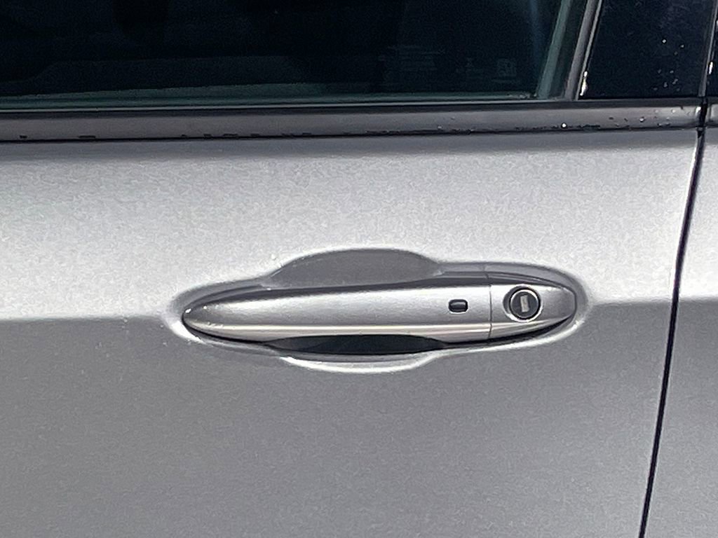 Used 2022 Jeep Compass Latitude w/ Convenience Group image 18