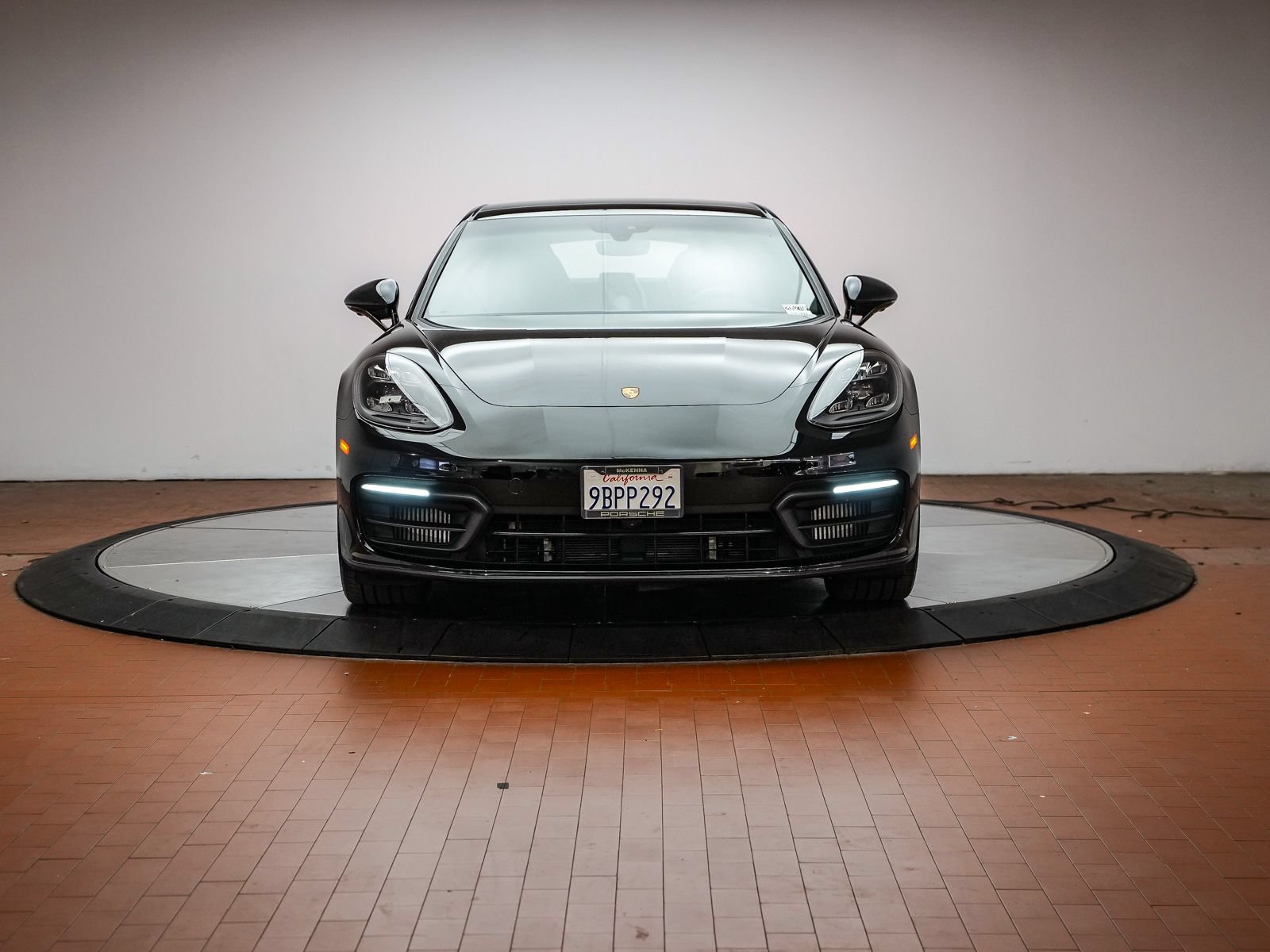 Used 2022 Porsche Panamera 4 E-Hybrid AWD/4WD image 10