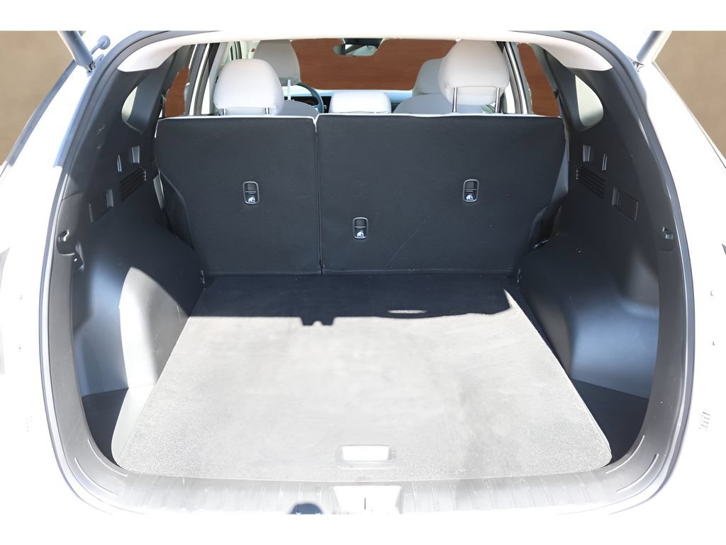 Used 2025 Hyundai Tucson SEL FWD image 14