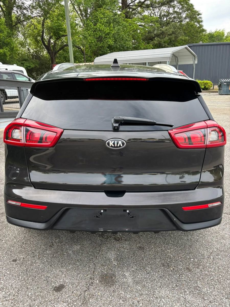 Used 2017 Kia Niro EX image 4