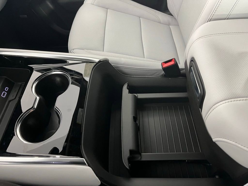 New 2026 Chevrolet Tahoe Premier w/ Sun And Tow Package AWD/4WD image 43