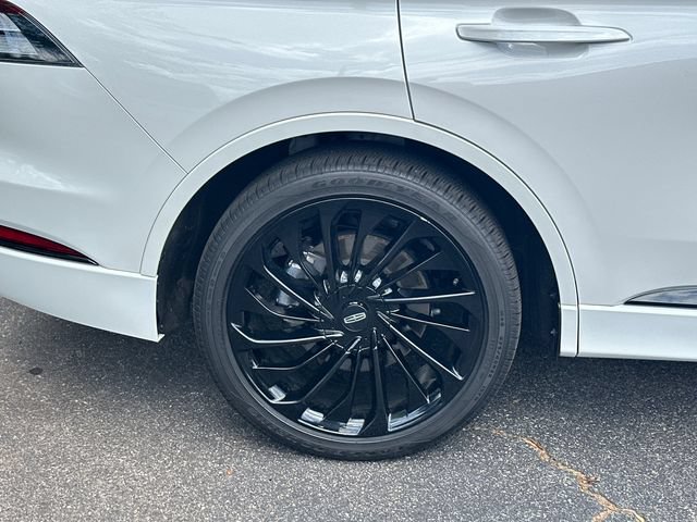 New 2025 Lincoln Aviator Reserve w/ Luxury Package RWD image 17