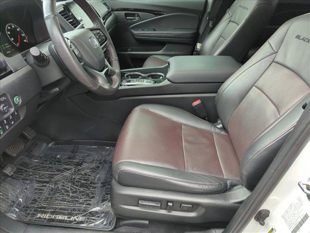 Certified 2025 Honda Ridgeline Black Edition image 17
