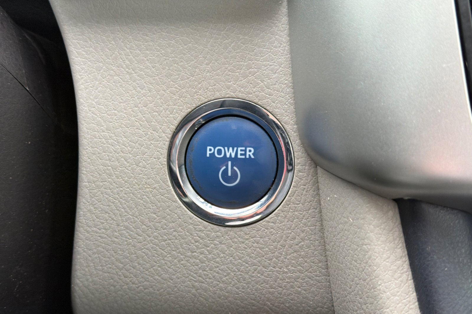 Used 2016 Toyota Highlander Limited image 20