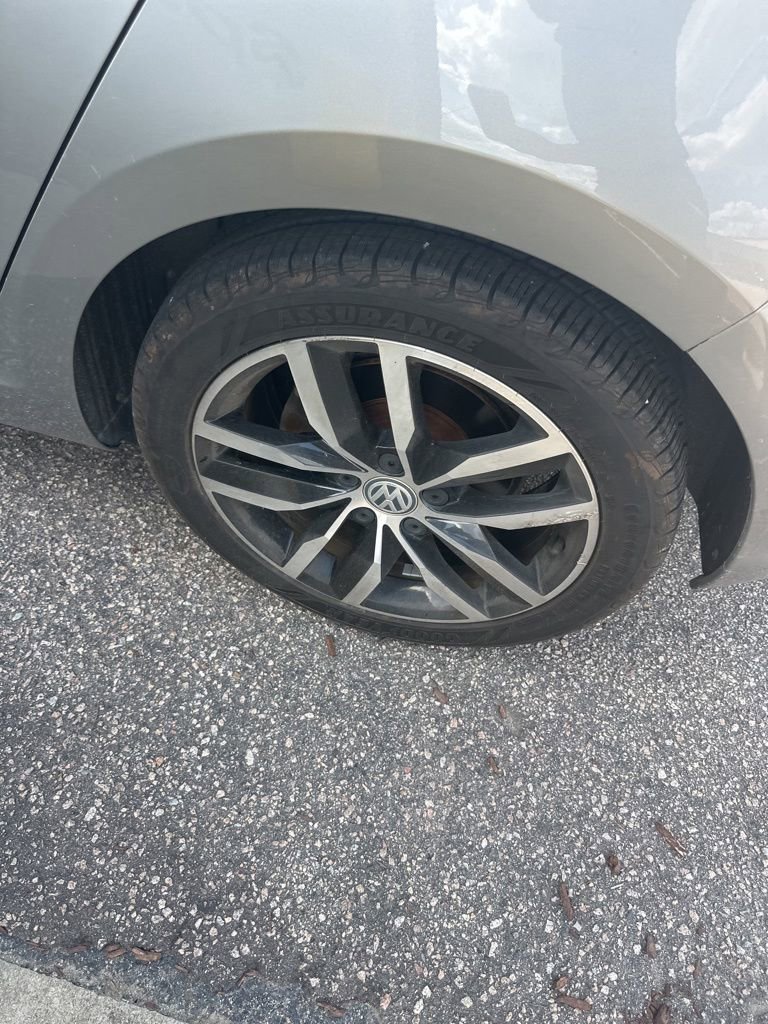 Used 2015 Volkswagen Golf SE FWD image 24