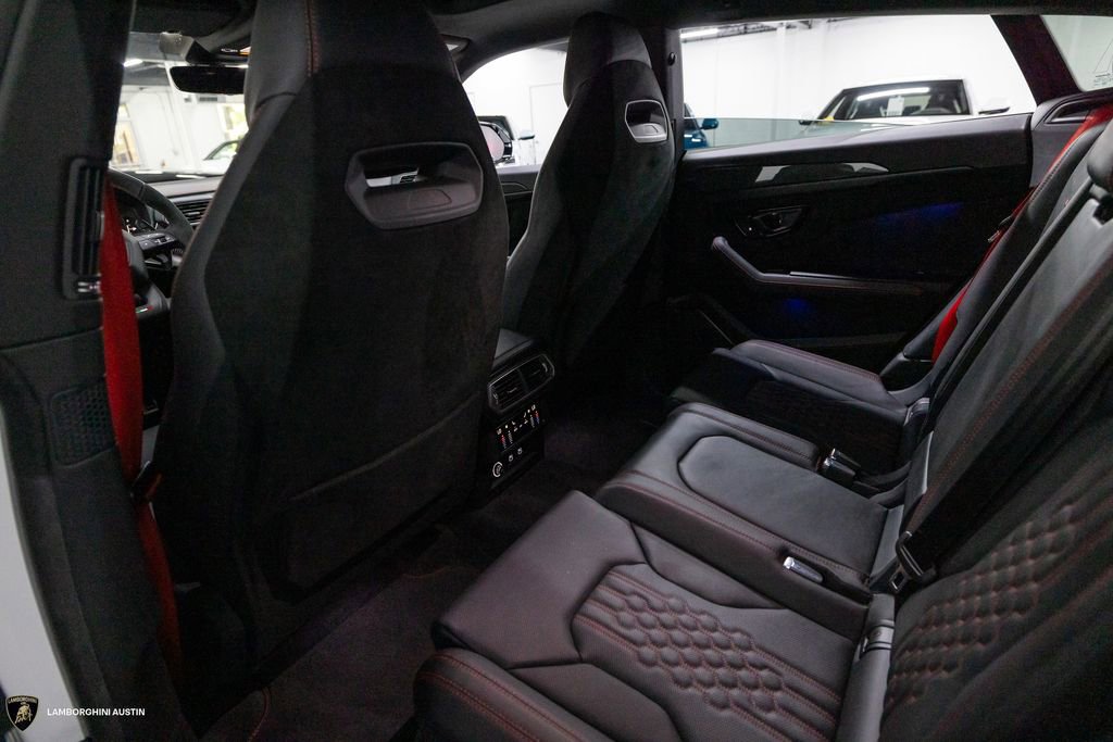 Used 2023 Lamborghini Urus Performante AWD/4WD image 37